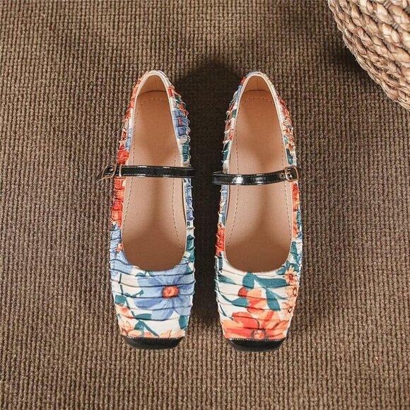 Women's Flat ShoesPolyurethaneSize 8Square ToeSlip OnCasual Comfortable - Picture 2 of 7